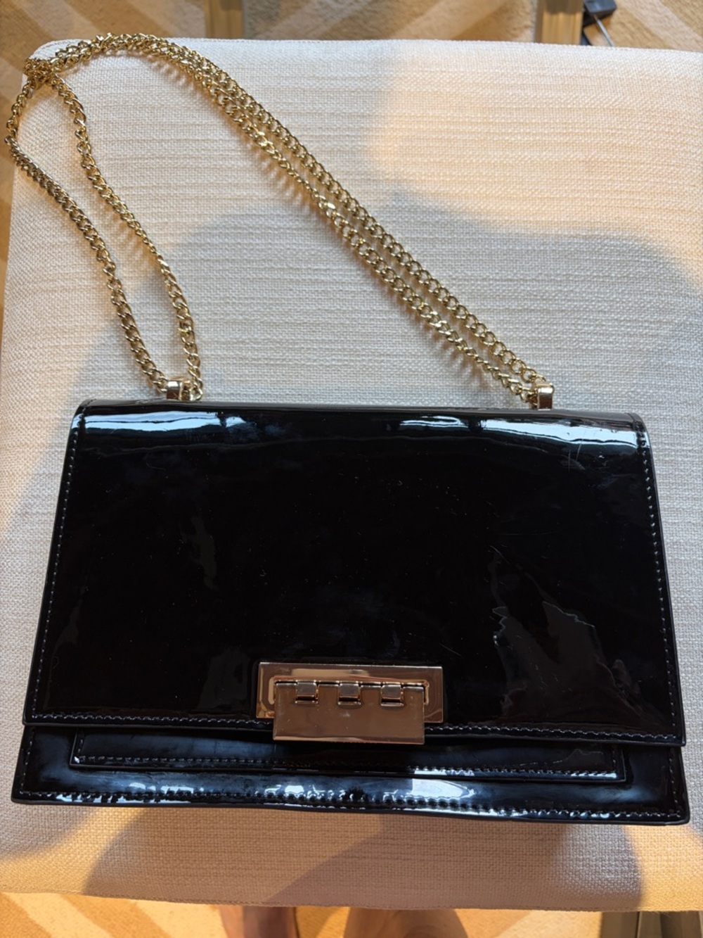 Zac Posen Earthette Accordion Shoulder Bag. Patent leather. Gold chain.